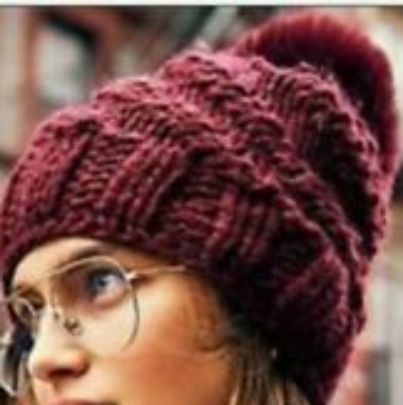 Free People High Line Pom Beanie Hat NWT - Picture 3 of 6